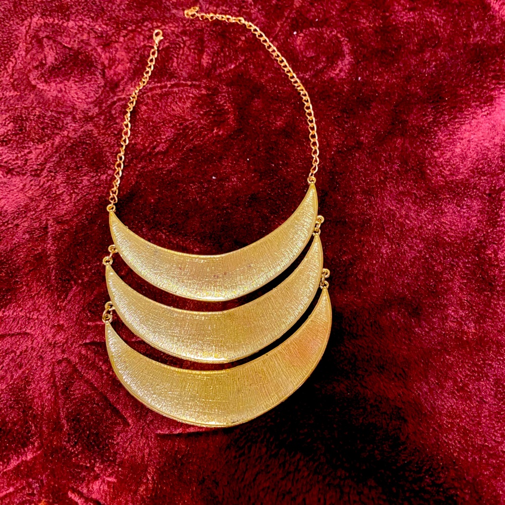 Neck piece
